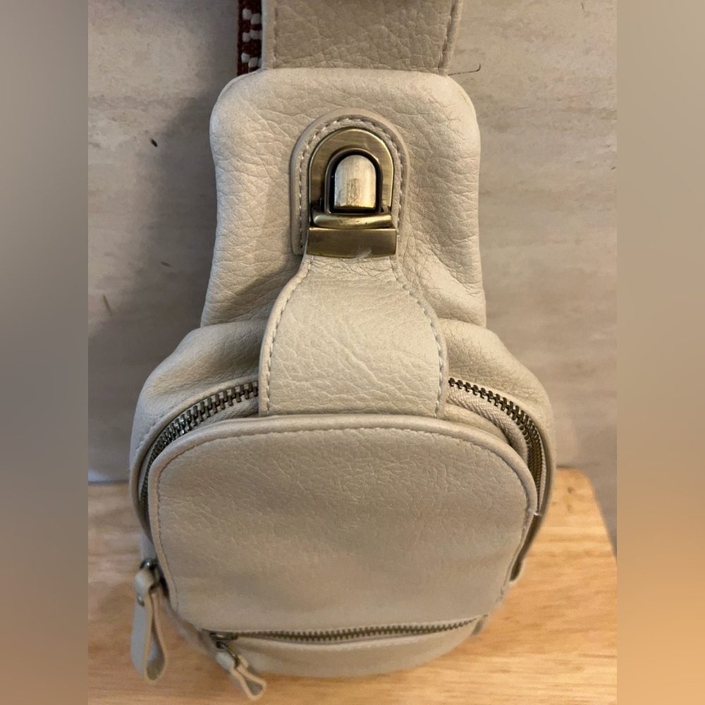 Urban Expressions Liberty leather sling bag with a chevron pattern strap. - Picture 4 of 16